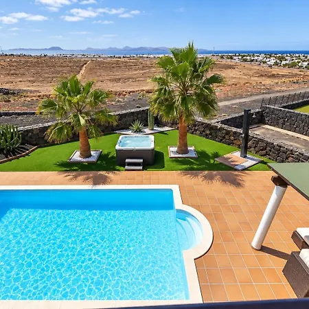Sea Winds Lanzarote Villa